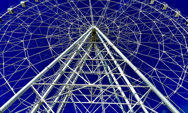 Rueda gigante atrae a paraguayos