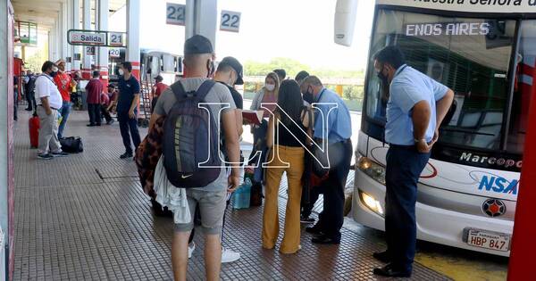 La Nación / No liberarán buses este año, anuncian desde la Terminal de Ómnibus de Asunción