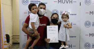 La Nación / Suman más de 100 familias beneficiadas con subsidio para primera vivienda del MUVH