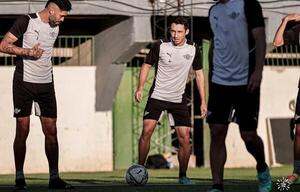 Rubén Di Tore anuncio la continuidad de Piris y Bocanegra Martínez en el Guma