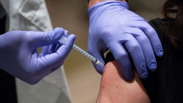 Nueva York ofrece USD 100 a quienes se pongan dosis de refuerzo