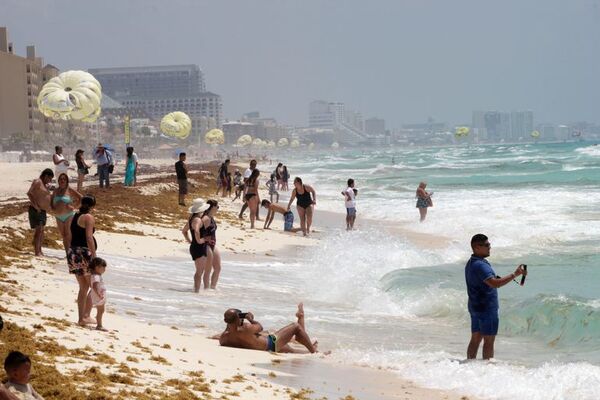 Aún no lograron contactar con estudiantes aislados en Cancún por COVID positivo - Nacionales - ABC Color