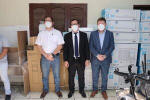 Bañado Sur: Donan equipos mobiliarios e insumos al Centro de Salud Santa Ana