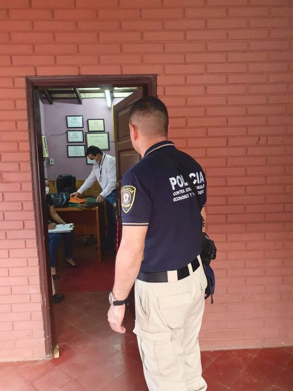 Un nuevo allanamiento se realizó esta madrugada en la causa de la familia Sopeña - Nacionales - ABC Color