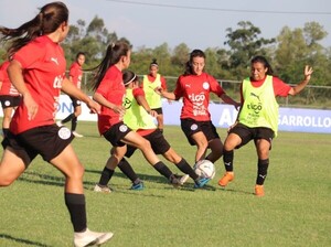Intensa jornada de tareas para la Sub 17 - APF