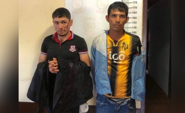 Procesan a dúo de motochorros por asalto callejero