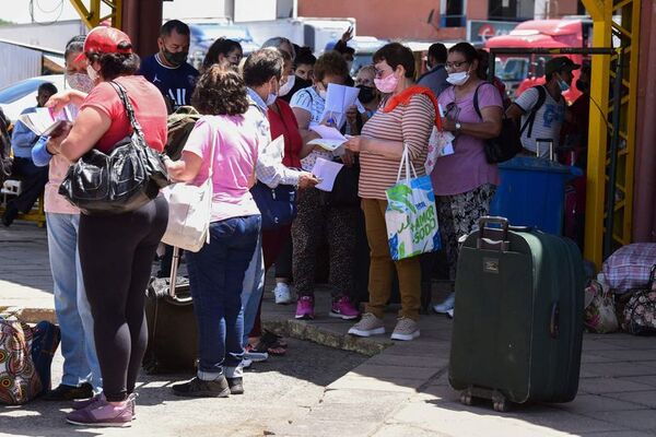 Ejecutivo extiende vigencia de medidas sanitarias hasta el 4 de enero - Nacionales - ABC Color