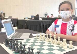 Crónica / Una “damita” que mueve el tablero: “Juego desde los 4”