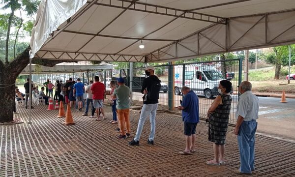 Tercera dosis despierta interés en la gente, pero desorganización en Parque Lineal los ahuyenta – Diario TNPRESS