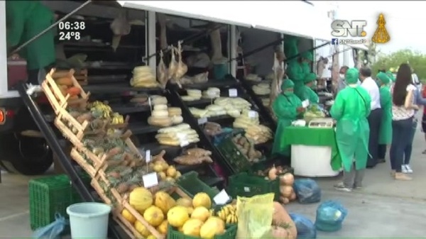 Feria de la Agricultura Familiar con productos 100% nacionales - SNT