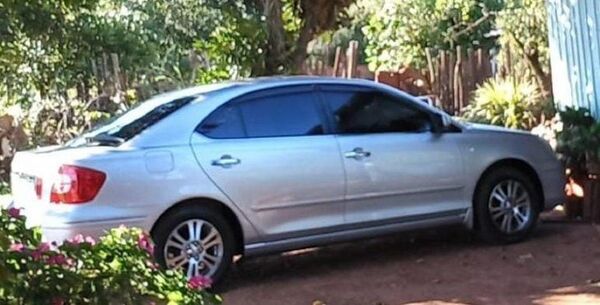 Dejó estacionado su auto para ir a trabajar y le robaron - Noticiero Paraguay