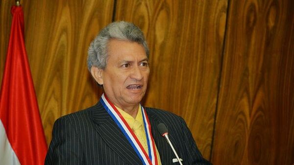 Hacen colecta para ayudar al profesor Ramón Silva