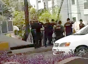 Funcionarios municipales son demorados por marinos tras incidente en zona primaria - La Clave