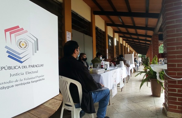 Los partidos tradicionales y movimientos independientes apuntan a la Gobernación - La Clave