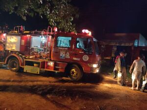 Parte de una vivienda ardió en llamas en el barrio General Genes