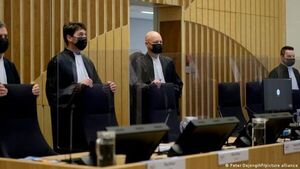 Fiscalía neerlandesa pide cadena perpetua para acusados de derribar avión MH17