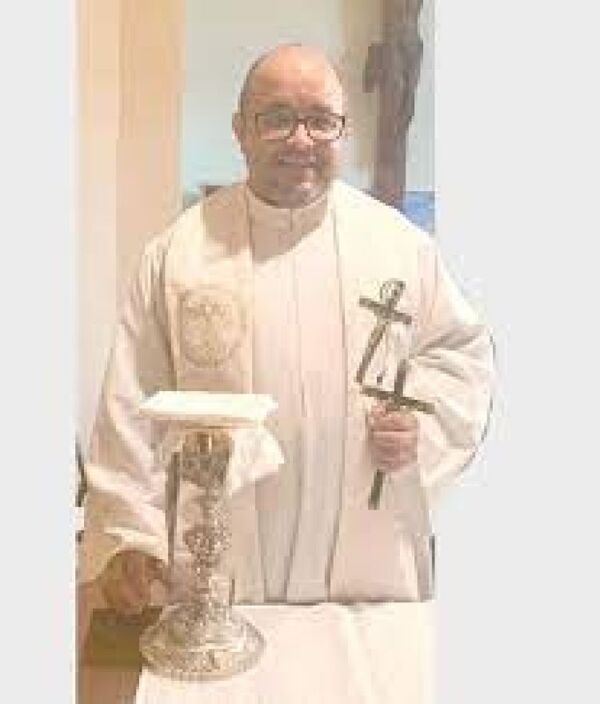 Grave denuncia en contra de sacerdote por intento de coacción sexual y violación