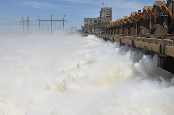 Argentina aún debe US$ 100 millones por cesión de energía de la EBY, dice director paraguayo - Nacionales - ABC Color