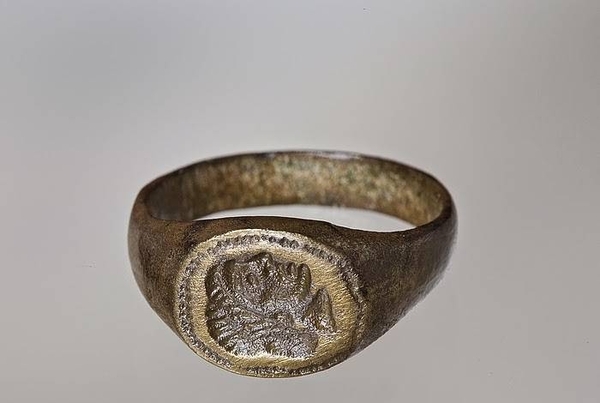 Diario HOY | Hallan en Israel un anillo cristiano que data de la época del Imperio romano