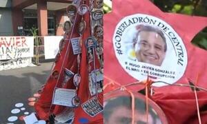 "Arbolito de la corrupción" puesta frente al Ministerio Público – Prensa 5