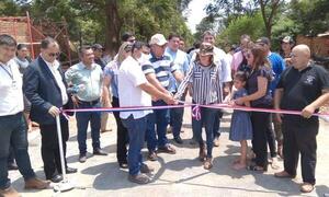 Inauguran empedrado en barrios de Coronel Oviedo – Prensa 5
