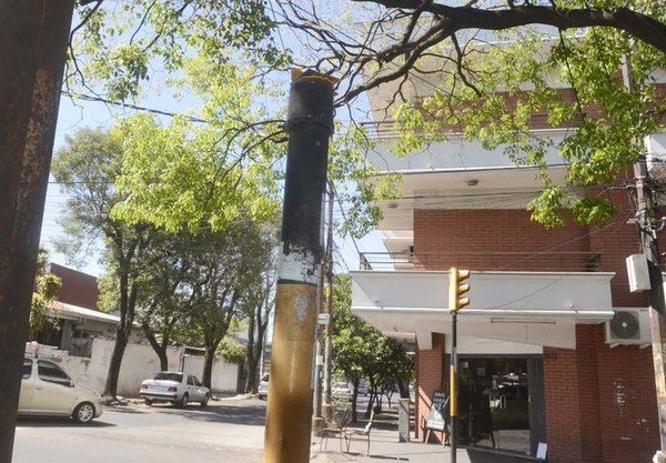 Diario HOY | Semáforos robados serían vendidos en el mercado negro y usados como "decoración"