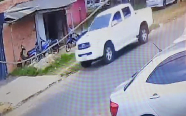 Conductor atropella a una mujer y se da a fuga en Coronel Oviedo - Noticiero Paraguay