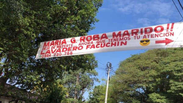 Lavadero usó pasacalle de "roba maridos" para atraer a clientes