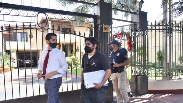 Allanan casas vinculadas a RGD por otra denuncia sobre usura y lavado