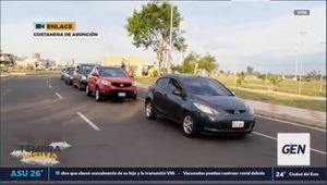 Diario HOY | Extensa fila en vacunatorio de la Costanera de Asunción