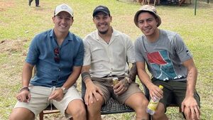 Gómez, Camacho y 'Pika' Lucena al ritmo de 'Cerro yo te amo'