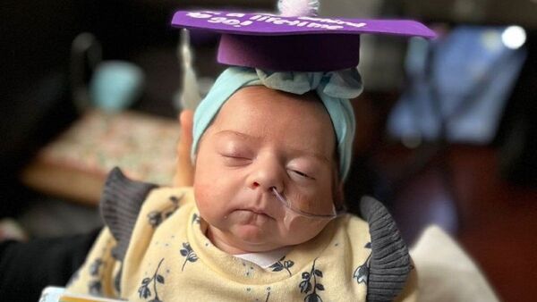 Candela cumple un mes de vida y recibe el alta en Estados Unidos