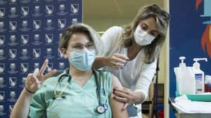 Vacunas causan efectos adversos según MSP y BS