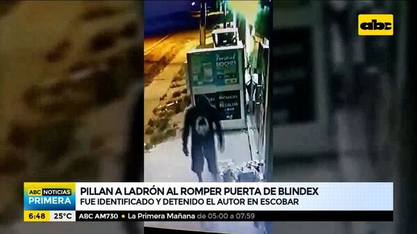 Pillan a ladrón al romper puerta de blíndex para robar - ABC Noticias - ABC Color