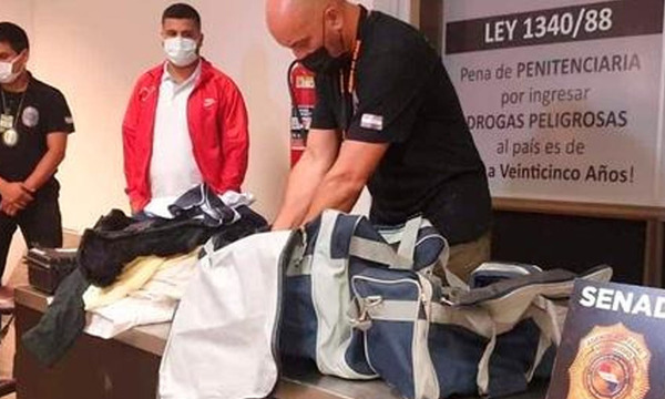 Joven ovetense es detenido con cocaína en el aeropuerto Internacional Silvio Petirossi - OviedoPress