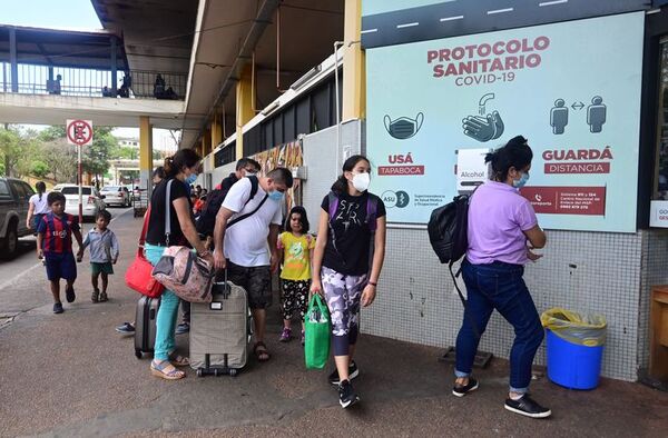 TOA: Refuerzan horarios de buses