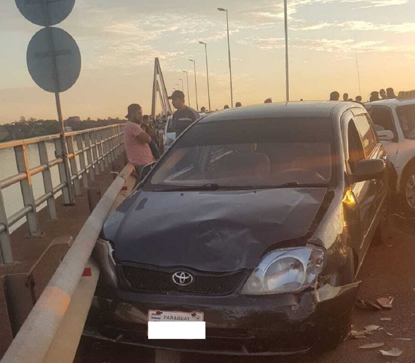 Choque en el puente Posadas-Encarnación reaviva las sospechas