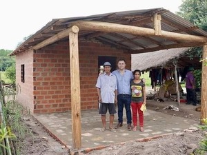 Intendente de Moisés Bertoni construirá de su salario 48 viviendas a familias de escasos recursos