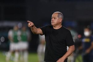 Francisco Arce continuará atado al Ciclón por cuatro años más