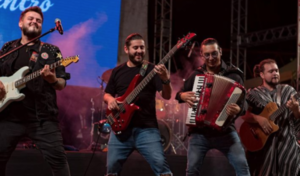 Diario HOY | Tierra Adentro y Grupo Generación en la clausura del Ciclo Navideño de Cultura Asu