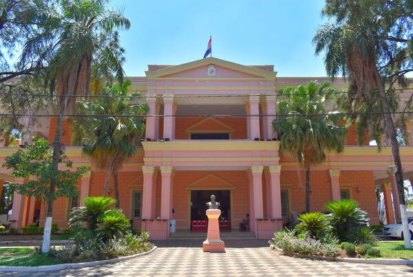 Exintendente de Villarrica sobre denuncias del actual: "Creyó que venía a administrar Miami" - Megacadena — Últimas Noticias de Paraguay