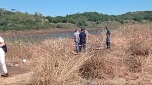 Hallan cadáver de una mujer: estaba semidesnuda y con el rostro quemado