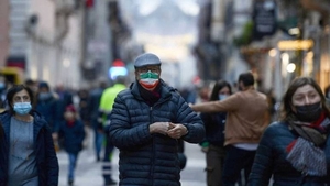 Diario HOY | Italia hace obligatoria la mascarilla en exteriores