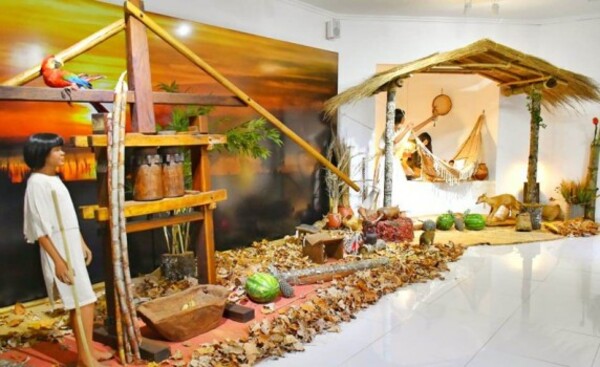 Pesebre de etnográfico de rancho y trapiche, en Hernandarias