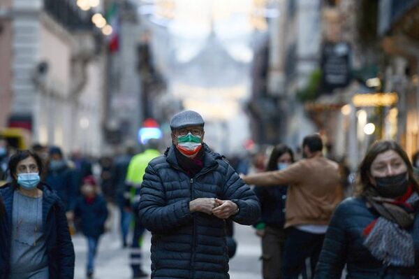 Italia impone la mascarilla en la calle y cierra discotecas contra ómicron - Mundo - ABC Color