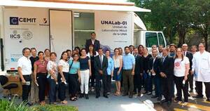 La Nación / La UNA presentó su Unidad de Laboratorio Móvil y se mantiene a la vanguardia