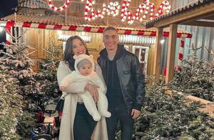Crónica / ¡Miguel Almirón y toda su familia conocieron la casa de Papá Noel!