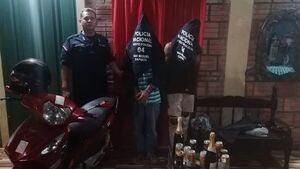 Entraron a tomar en un motel y robaron hasta juguetes sexuales