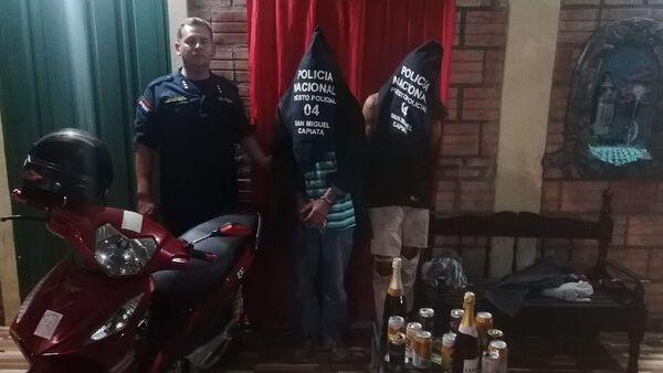 Entraron a tomar en un motel y robaron hasta juguetes sexuales