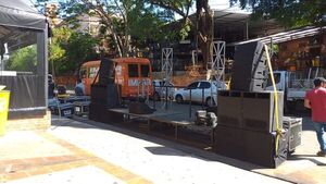 Cierran calle y vereda sin autorización, denuncian - San Lorenzo Hoy
